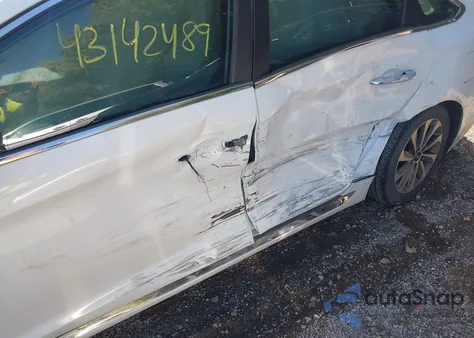 2016 Hyundai Sonata Sport z USA, uszkodzony, nr VIN 5NPE34AF2GH307335